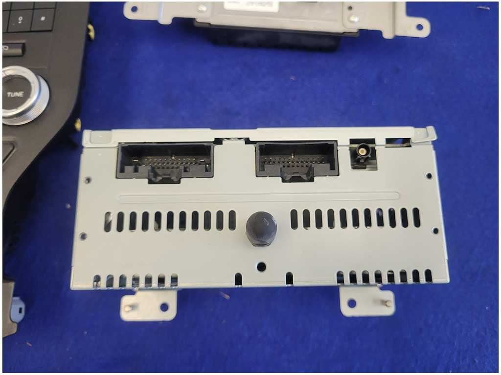 2016 Ford Mustang GT S550 Audio Radio Control Panel Face Plate Stereo 2776 - The Parts Farm