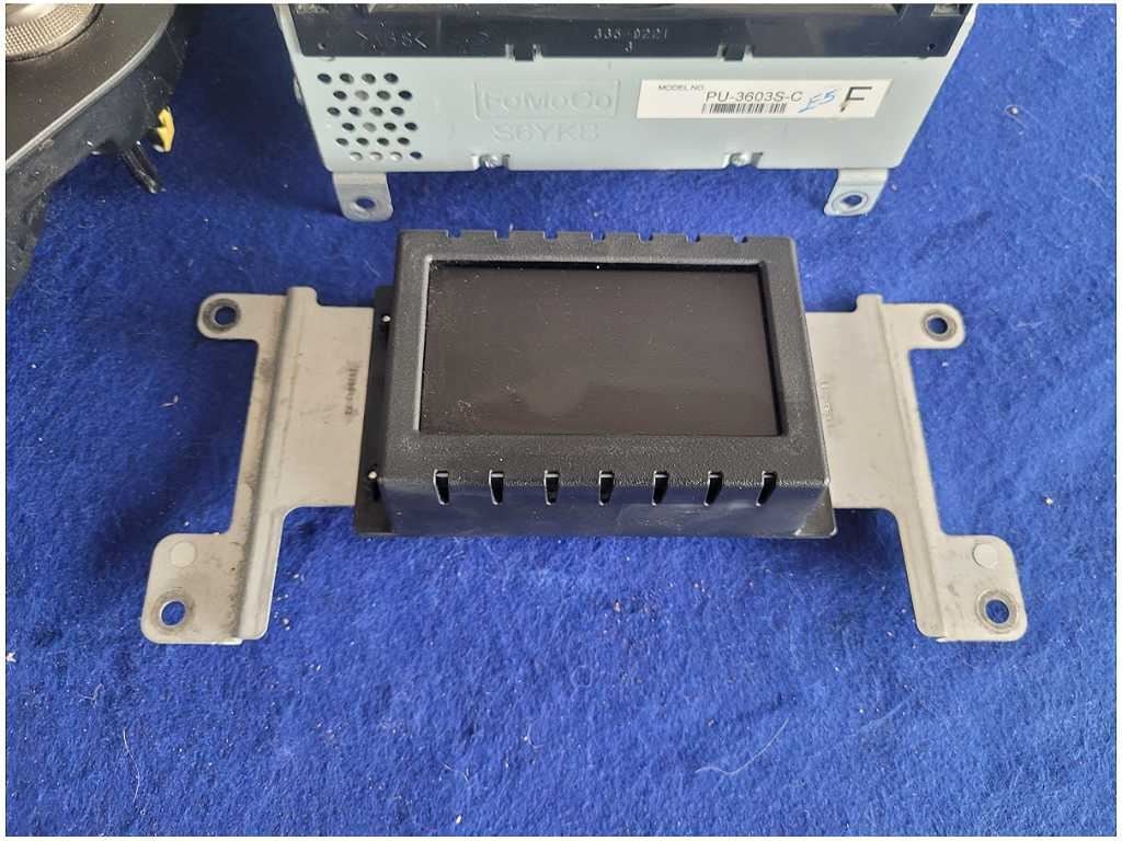2016 Ford Mustang Shelby GT350 Base Receiver Radio Info Screen *Base 288 - The Parts Farm