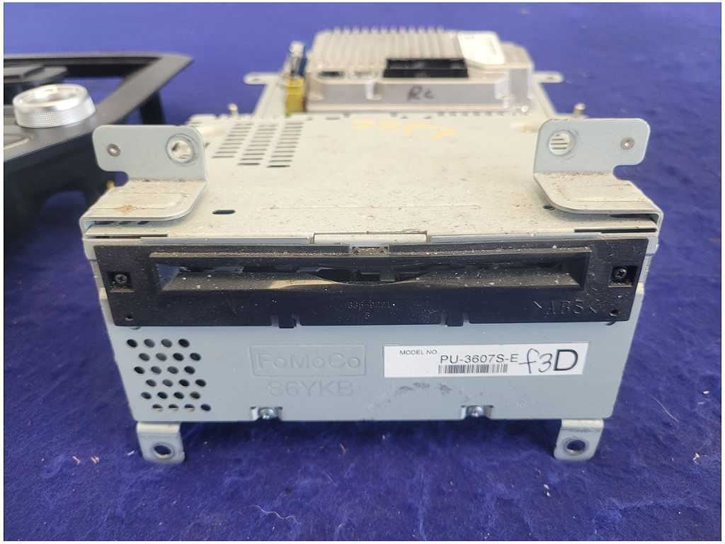 2017 Ford Mustang GT S550 Sync 3 Receiver *READ* CD Slot Upgrade Heat Cool 2753 - The Parts Farm