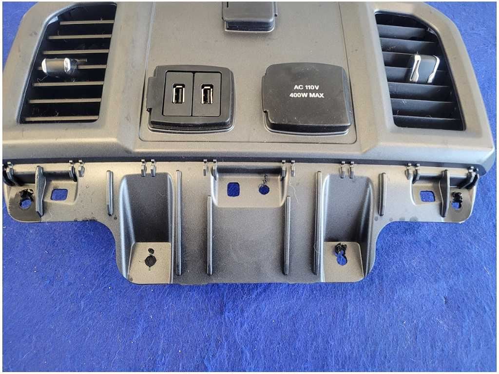2018 - 2020 Ford F150 F - 150 Console Rear Vent Lower *Broken USB Port Door 2874 - The Parts Farm