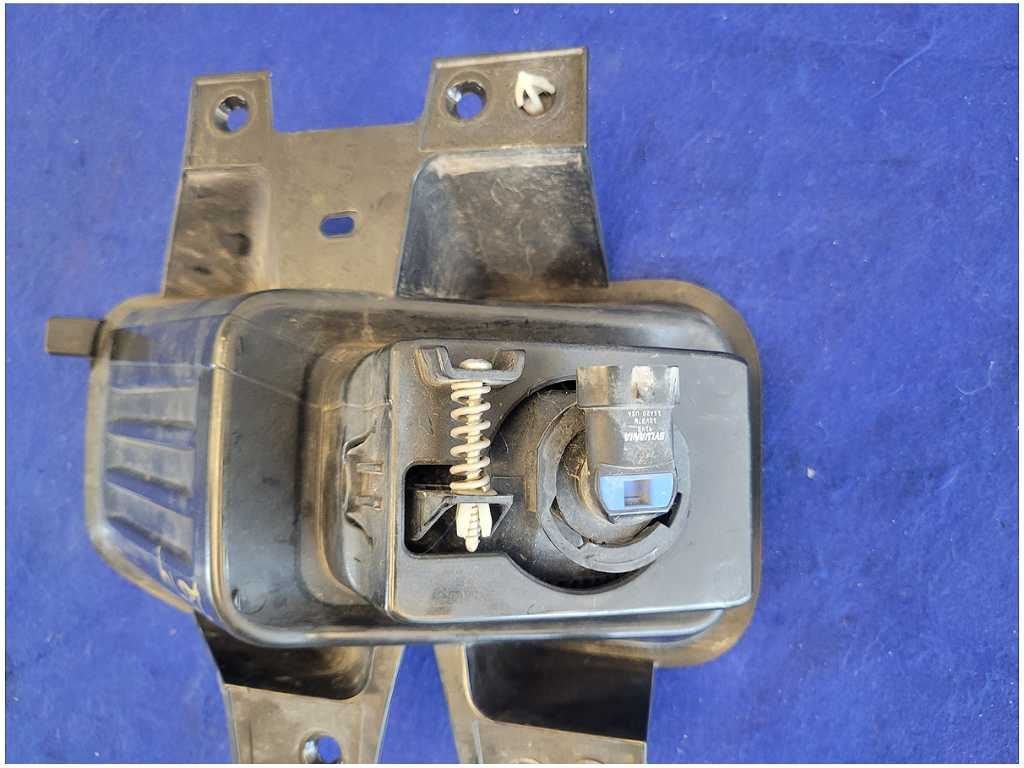 2018 - 2020 Ford F150 F - 150 Pickup Truck Driver Front Fog Light Driving 2874 - The Parts Farm
