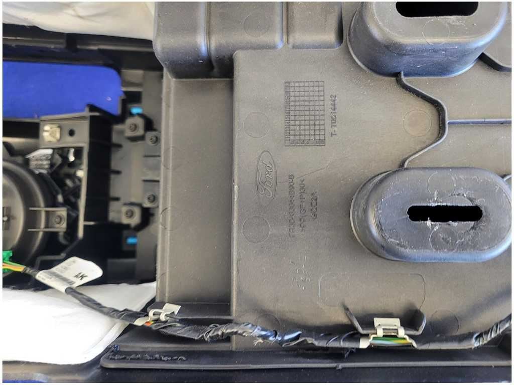 2018 - 2023 Ford Mustang EcoBoost Convertible Center Console Manual Ambient 2771 - The Parts Farm