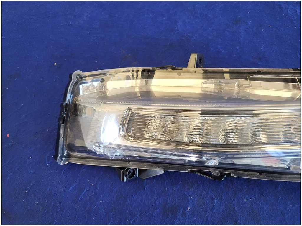 2018 - 2023 Ford Mustang EcoBoost S550 Driver Front Turn Signal Lamp Corner 2771 - The Parts Farm