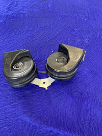2018 - 2023 Ford Mustang factory OEM Horn Horns & bracket used The Parts Farm - The Parts Farm