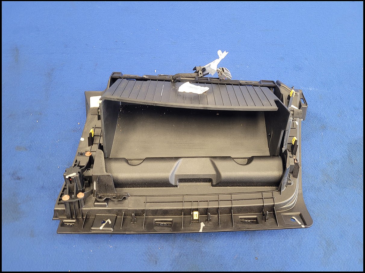 2018 - 2023 Ford Mustang GT S550 Coupe Air Bag Glove Box Passenger Right Dash 2681 - The Parts Farm