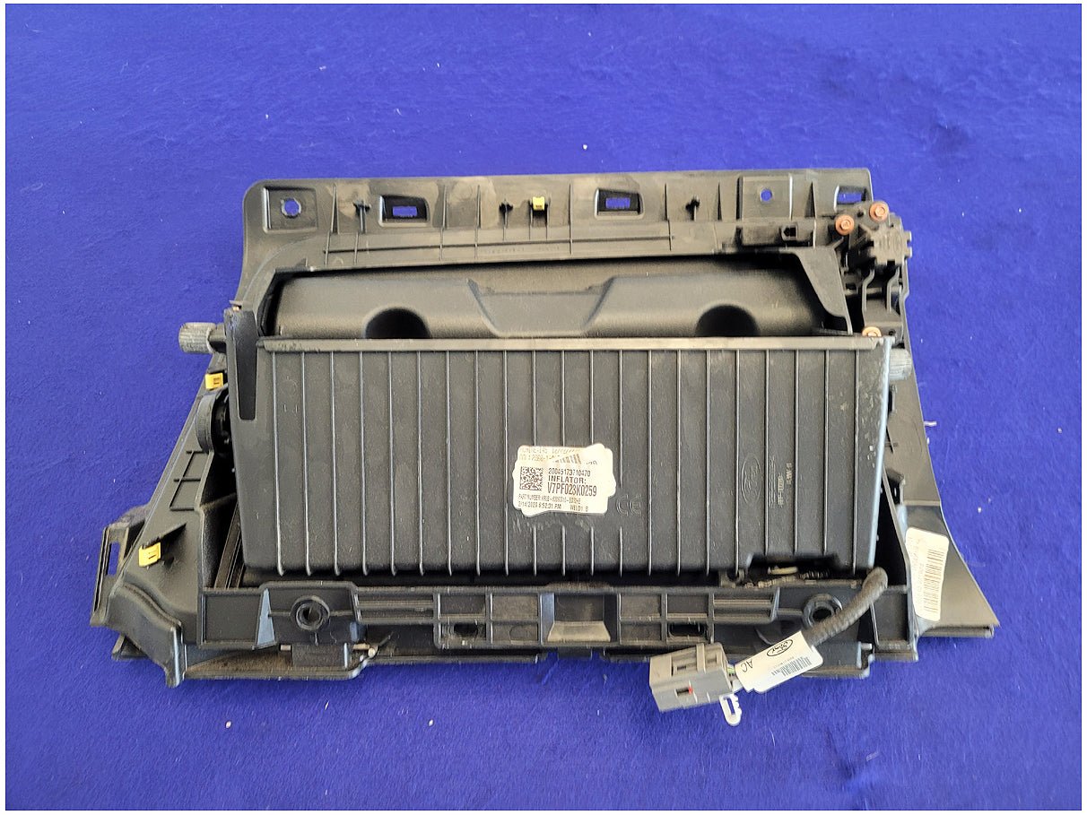 2018 - 2023 Ford Mustang GT S550 Coupe Air Bag Glove Box Passenger Right Dash 2734 - The Parts Farm