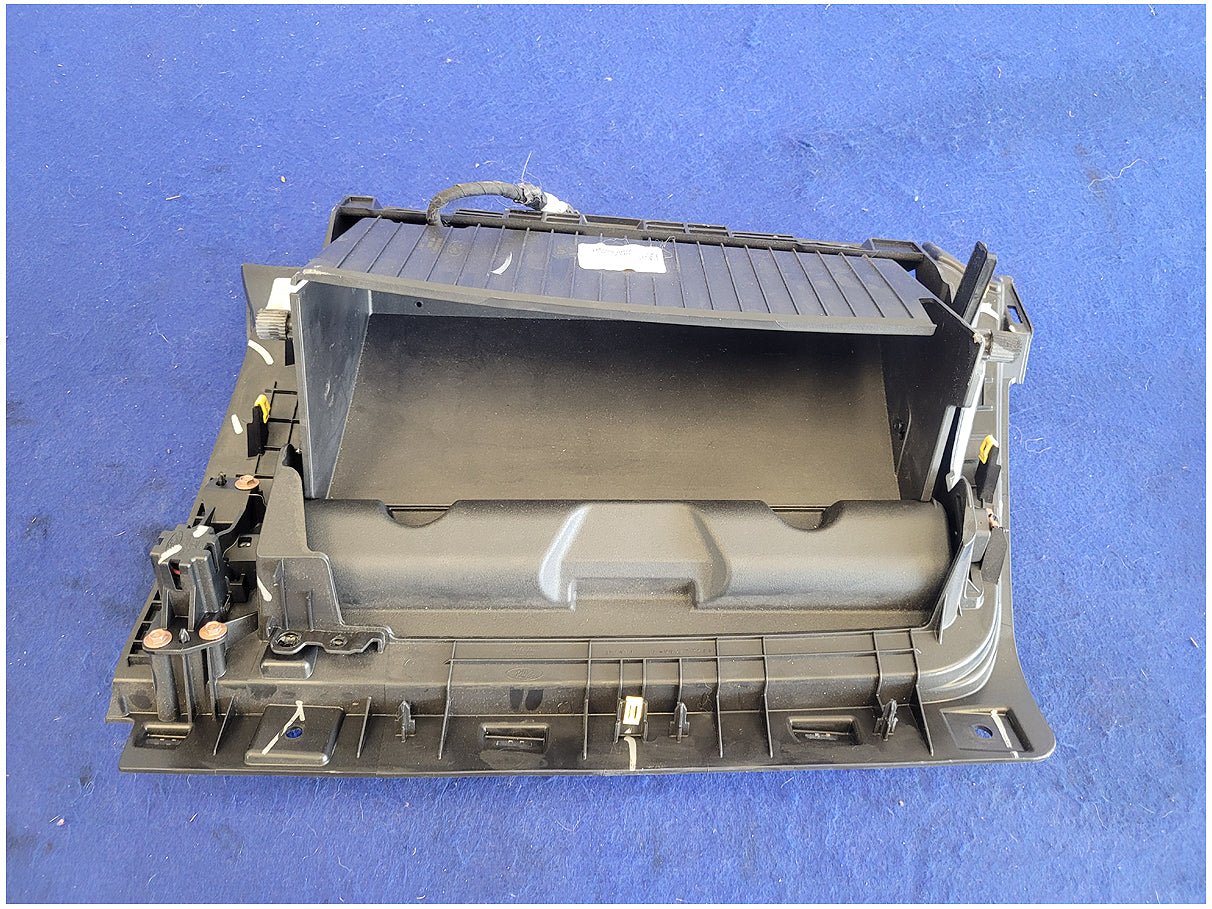 2018 - 2023 Ford Mustang GT S550 Coupe Air Bag Glove Box Passenger Right Dash 2769 - The Parts Farm