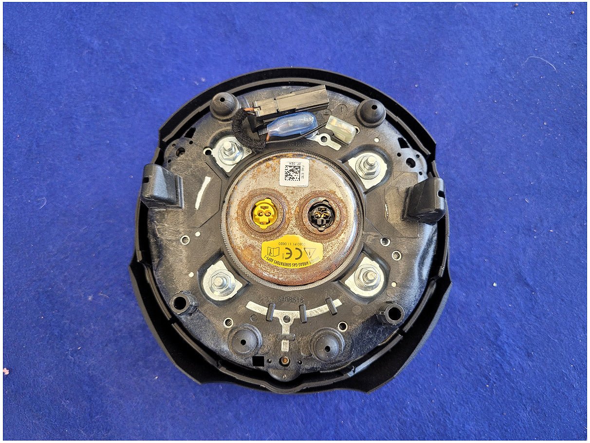 2018 - 2023 Ford Mustang GT S550 Driver Air Bag Steering Wheel Left Dash 2766 - The Parts Farm