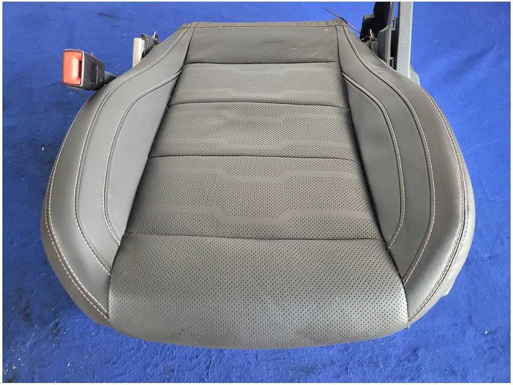 2018-2023 Ford Mustang GT S550 Driver Front Power Seat Track Heat Memory 2887 - The Parts Farm