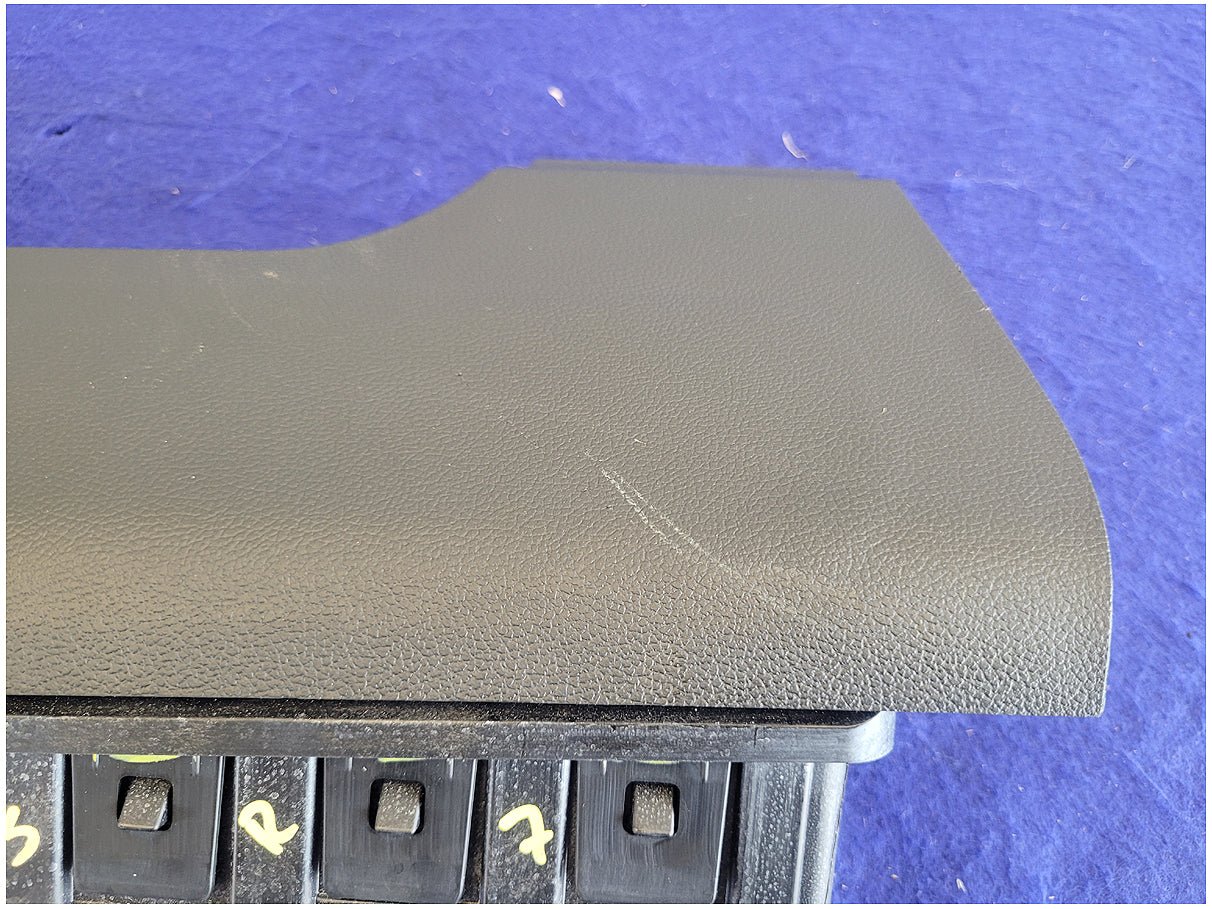 2018 - 2023 Ford Mustang GT S550 Driver Lower Knee Air Bag 2630 - The Parts Farm