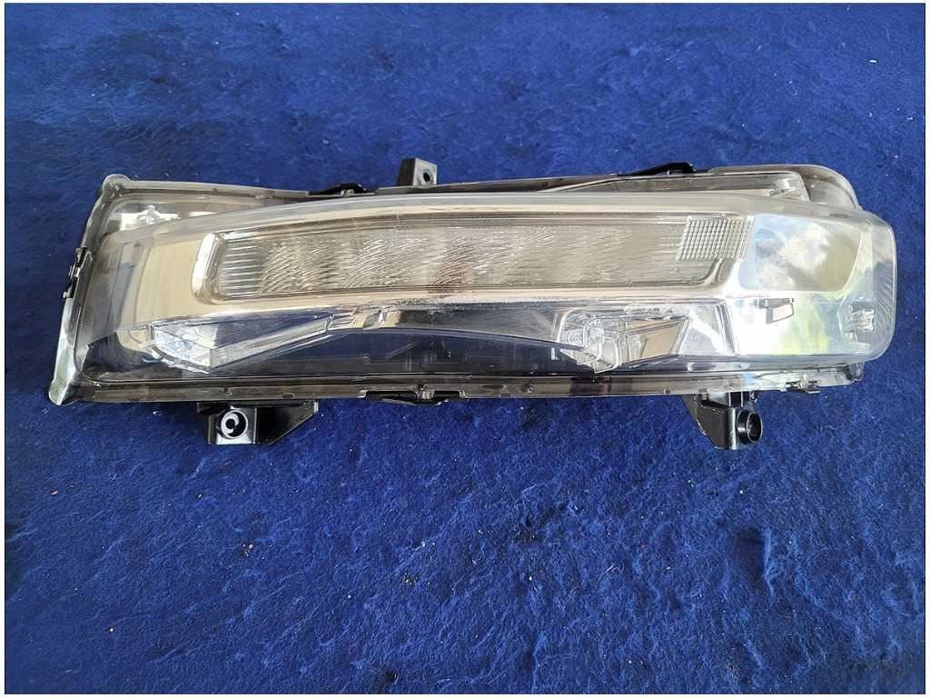 2018-2023 Ford Mustang GT S550 Front Driver Corner Park Light Fog Driving 2888 - The Parts Farm