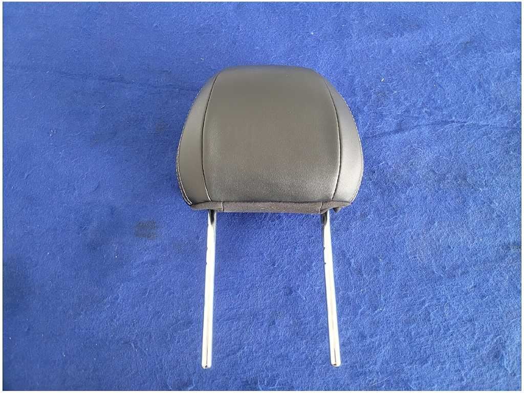 2018-2023 Ford Mustang GT S550 Front Leather Headrest Seat 2887 - The Parts Farm
