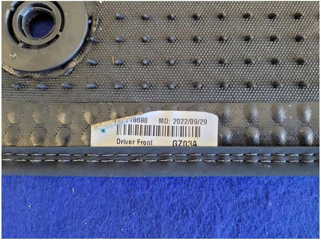 2018 - 2023 Ford Mustang GT S550 Pair Front Coupe Floor Mats Carpet Liner 2877 - The Parts Farm
