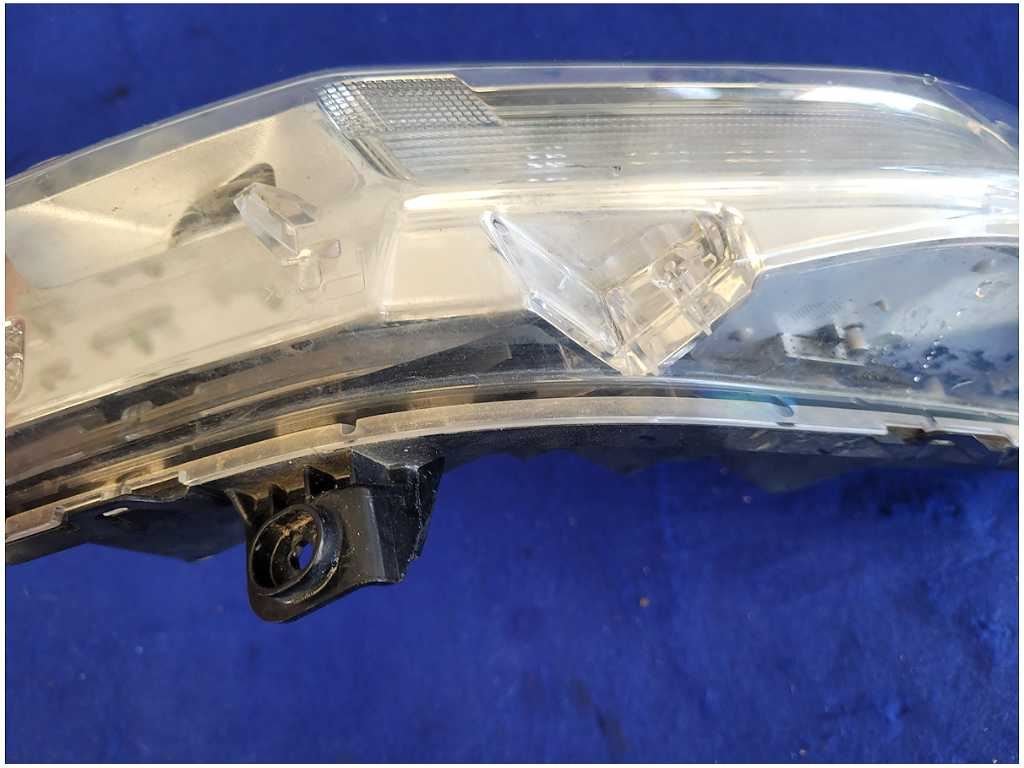 2018 - 2023 Ford Mustang GT S550 Passenger Corner Light Bumper Turn Signal 2766 - The Parts Farm