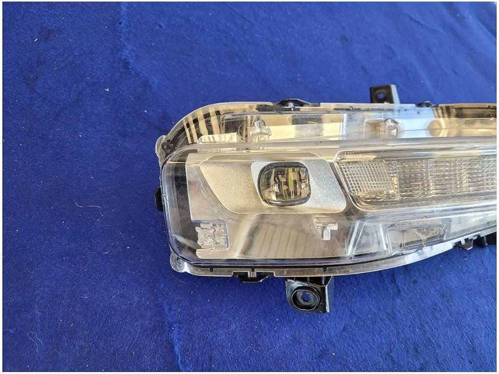 2018 - 2023 Ford Mustang GT S550 Passenger Corner Light Bumper Turn Signal 2766 - The Parts Farm