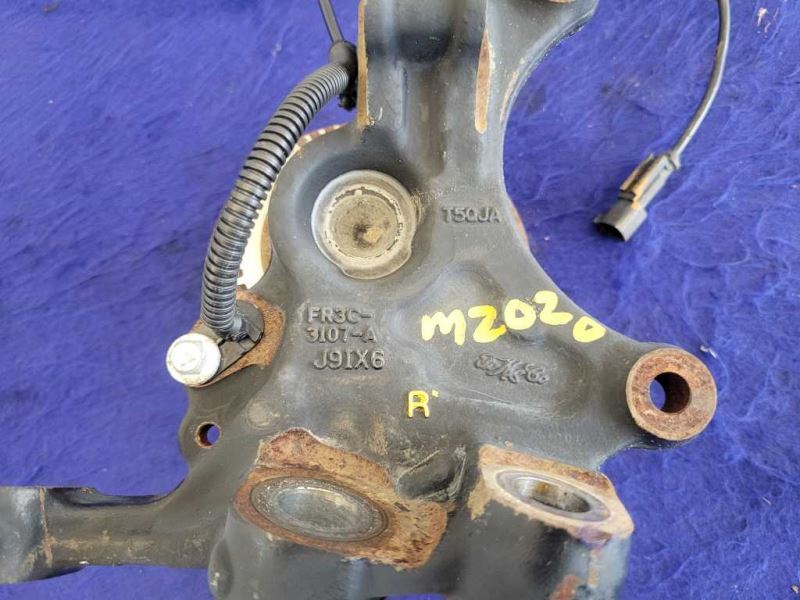 2018 - 2023 Ford Mustang GT S550 Passenger Front Spindle Knuckle Hub - The Parts Farm