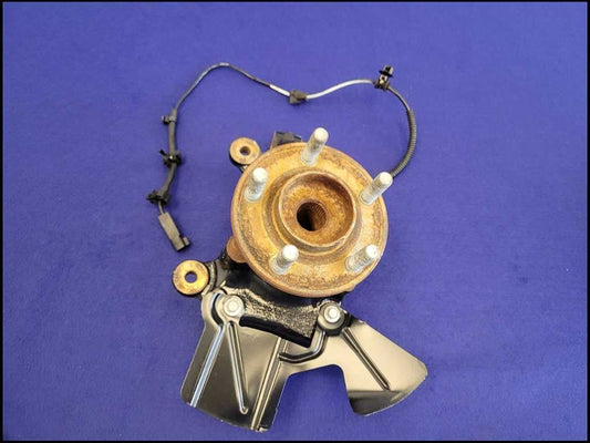 2018 - 2023 Ford Mustang GT S550 PP1 Passenger Front Spindle Knuckle Hub 2695 - The Parts Farm