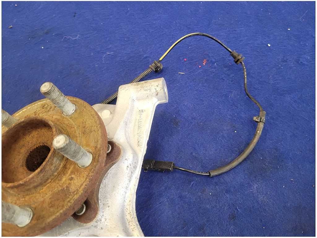 2020 - 2022 Ford Mustang Shelby GT500 5.2L Driver Front Spindle Knuckle 2142 - The Parts Farm