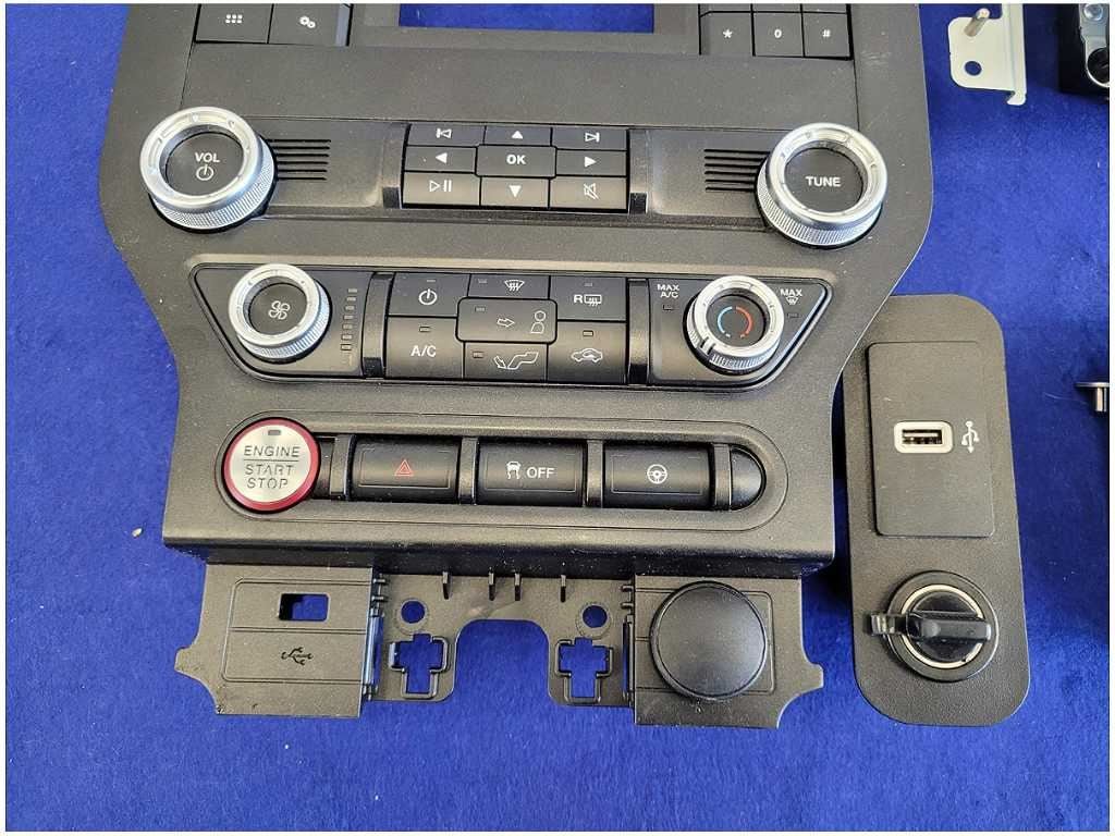 2020 Ford Mustang GT S550 Info 4" Screen Receiver Faceplate Audio 2766 - The Parts Farm