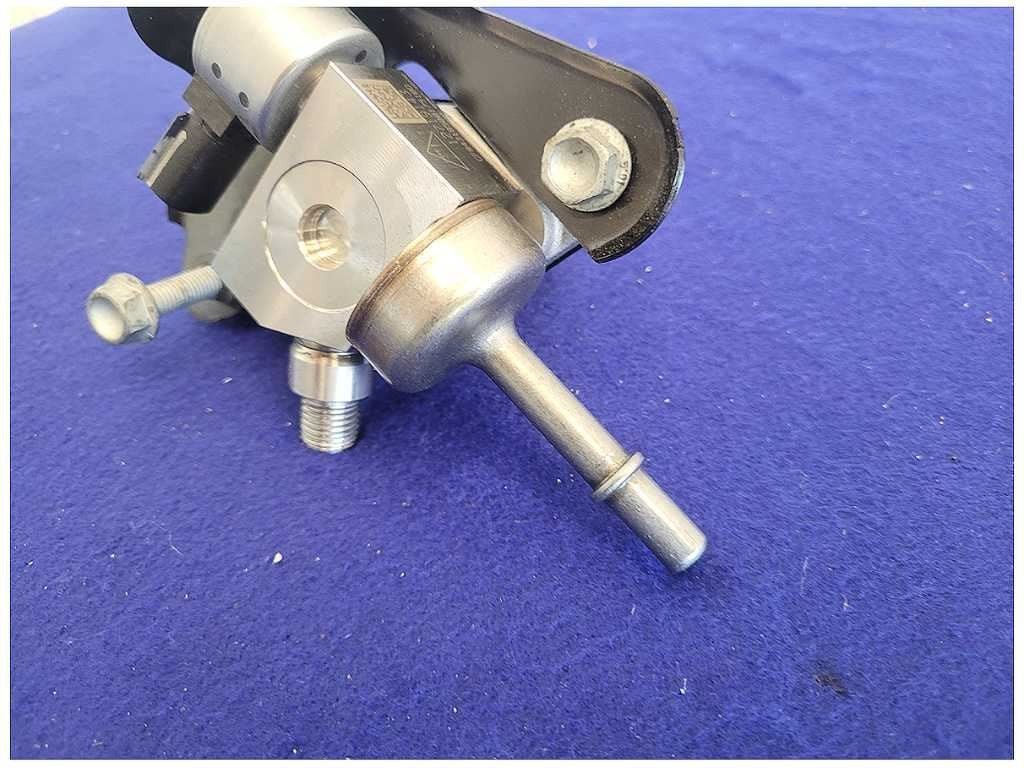 2022 - 2024 Chevrolet Camaro SS OEM NTO Fuel Pump Assembly Direct Injection C43 - The Parts Farm