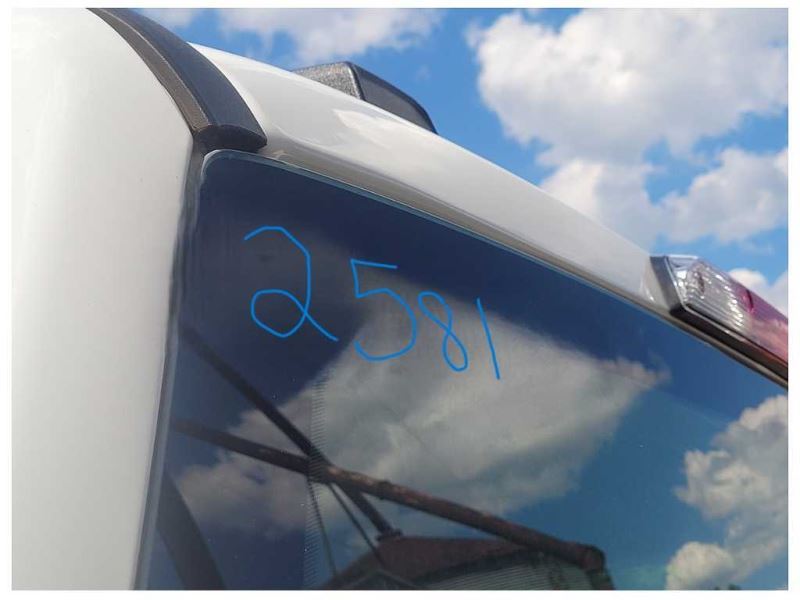 2022 Ford F250SD Pickup Truck Passenger Lower Cab Corner Molding Paint Z1 2581 - The Parts Farm