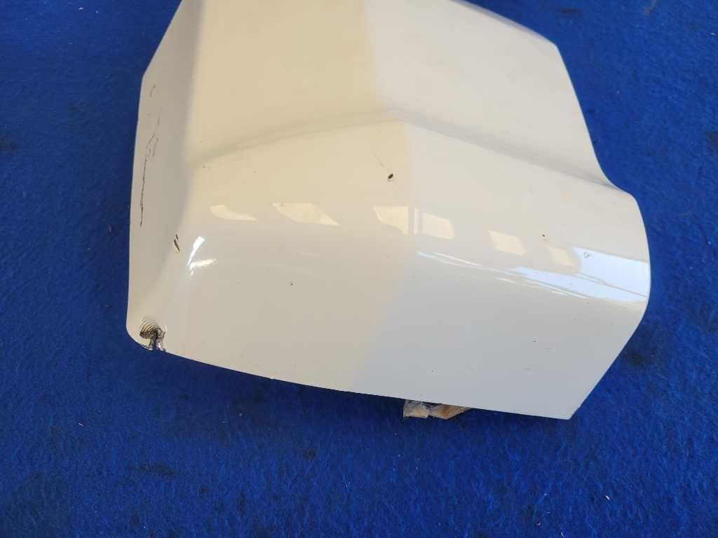 2022 Ford F250SD Pickup Truck Passenger Lower Cab Corner Molding Paint Z1 2581 - The Parts Farm