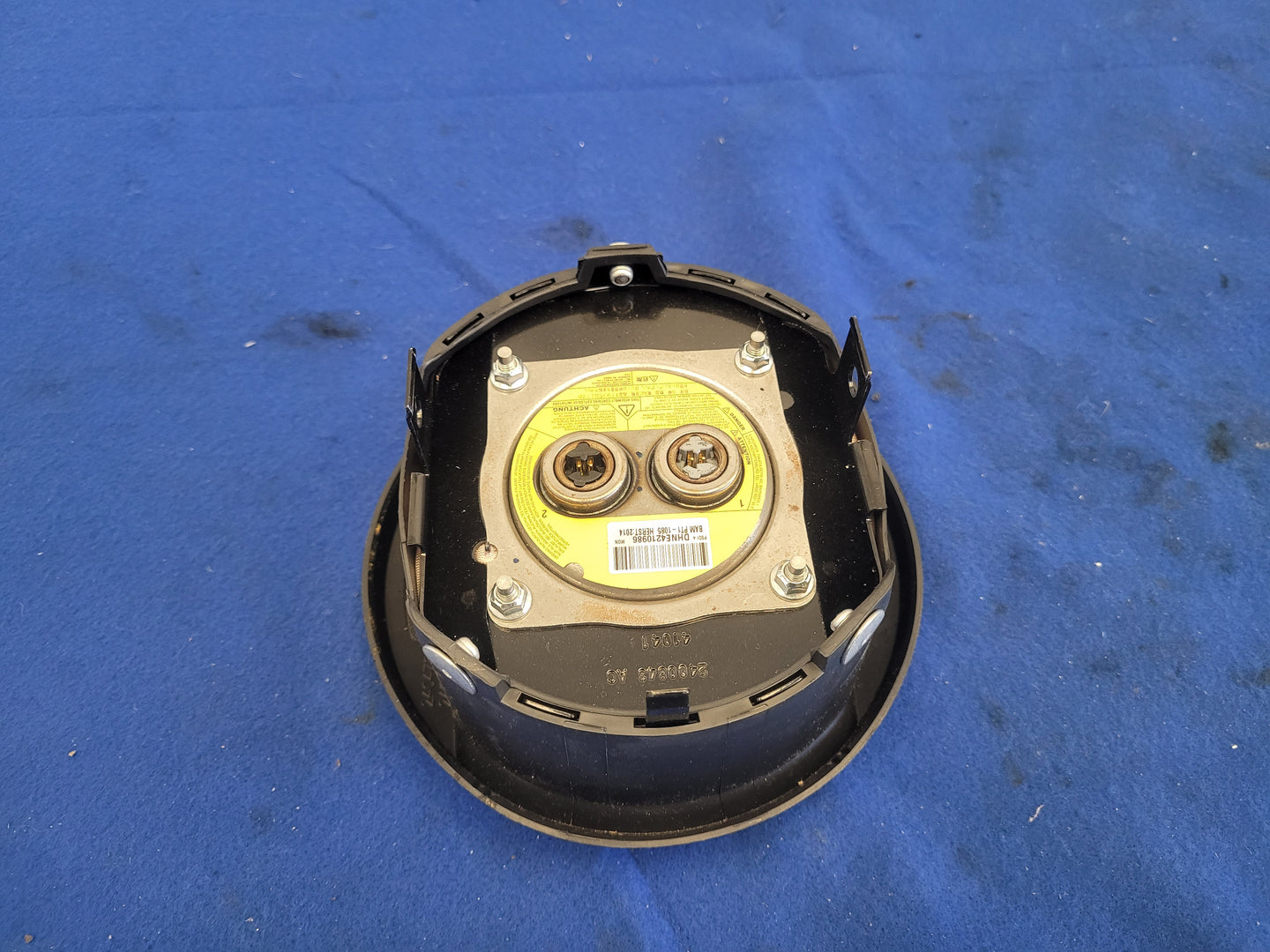 2011-2014 Ford Mustang GT Driver Steering Wheel Air Bag Dash Left 2468 - The Parts Farm