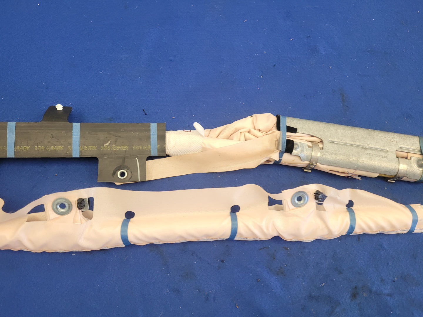 2015-2017 Ford Mustang GT S550 Passenger Roof or Curtain Air Bag 2467 - The Parts Farm