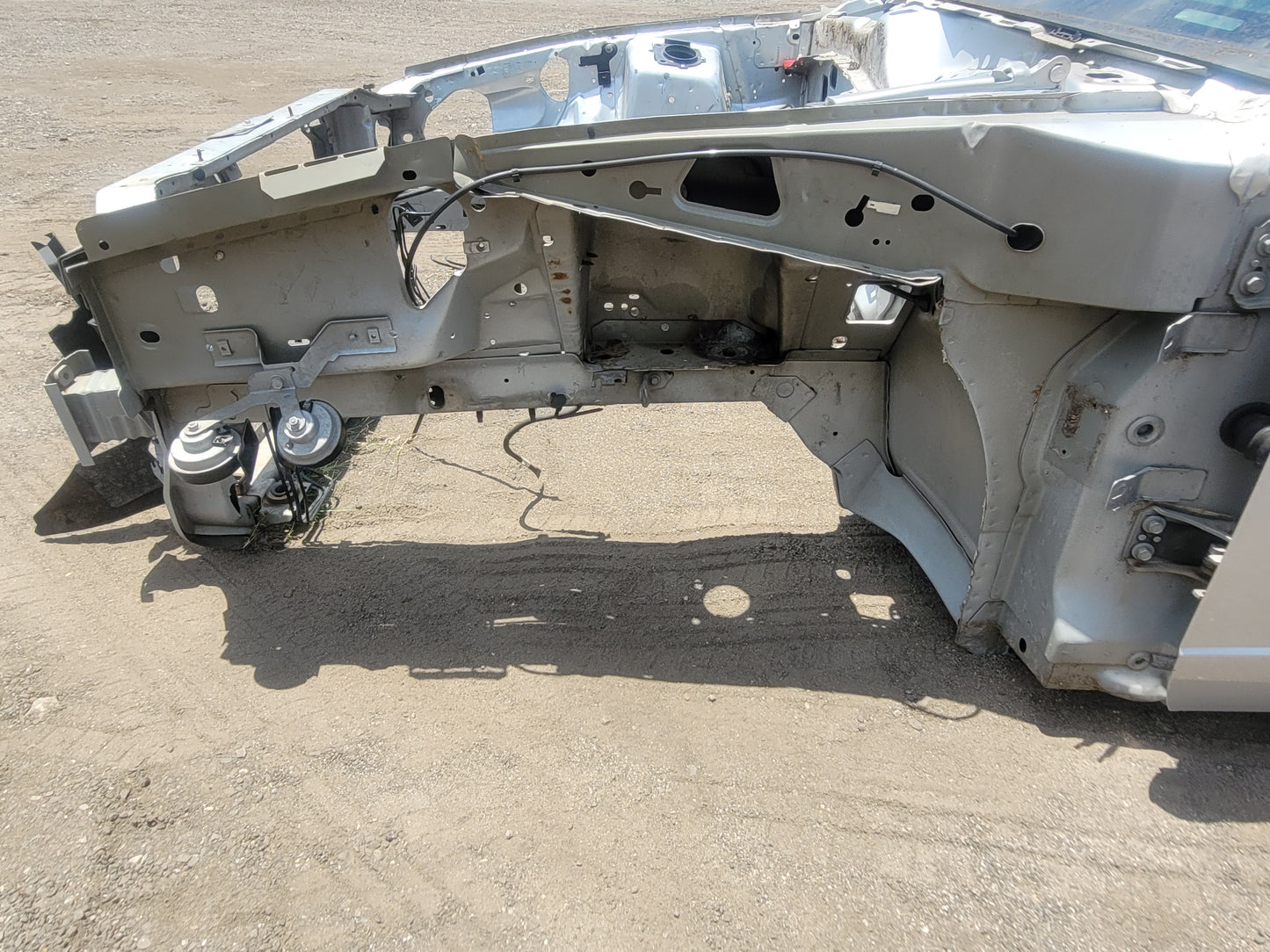 Stock 2573. 2004 Ford Mustang Cobra Coupe Salvage Title Frame Shell