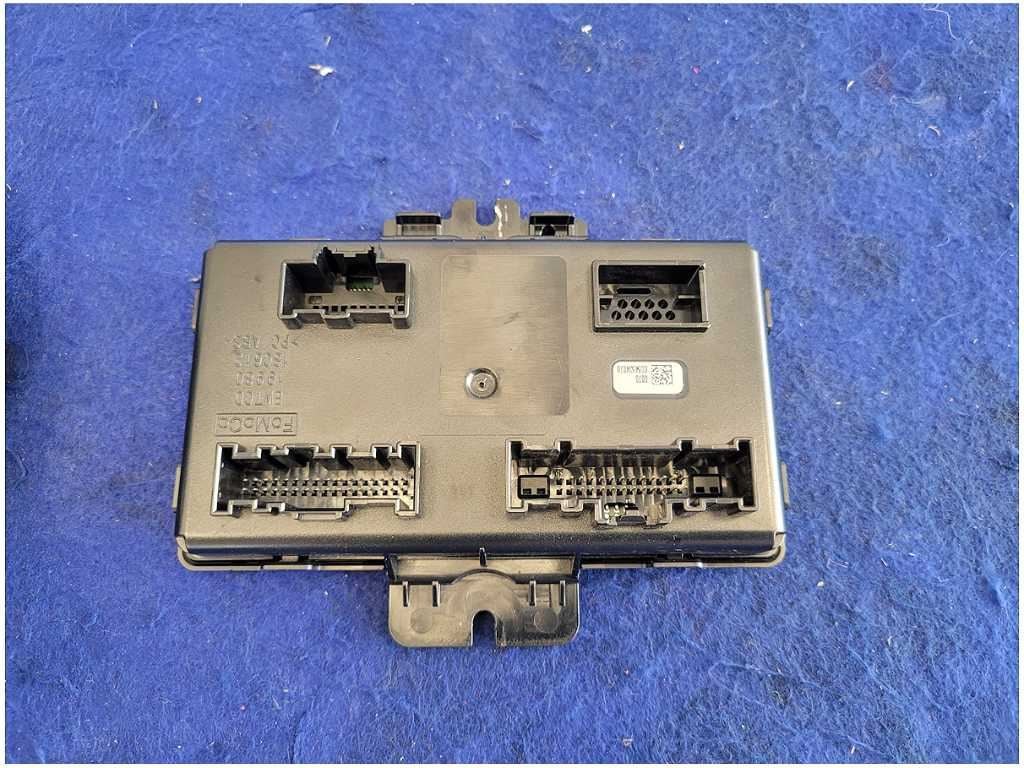 2024 Ford Mustang GT S650 Front Dash Trim Vent Engine Start Button 2904 - The Parts Farm