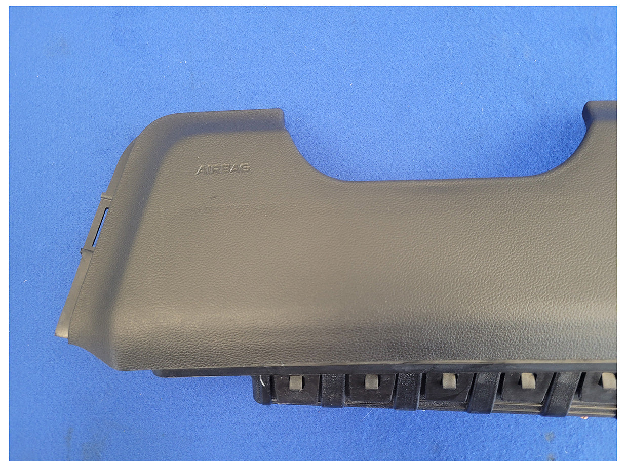 2015-2017 Ford Mustang GT S550 Driver Lower Knee Air Bag 2524 - The Parts Farm