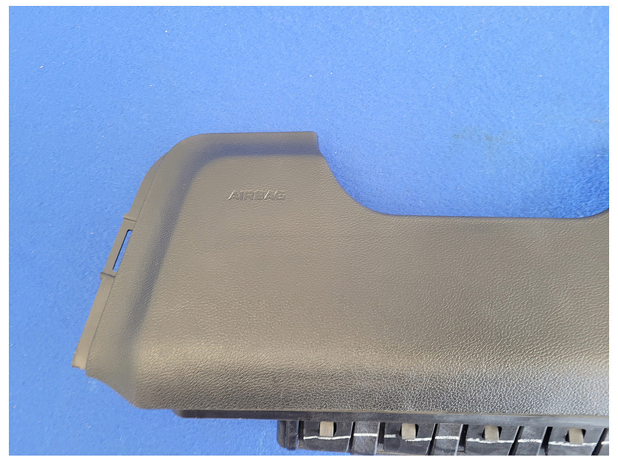 2015-2017 Ford Mustang GT S550 Driver Lower Knee Air Bag 2540 - The Parts Farm