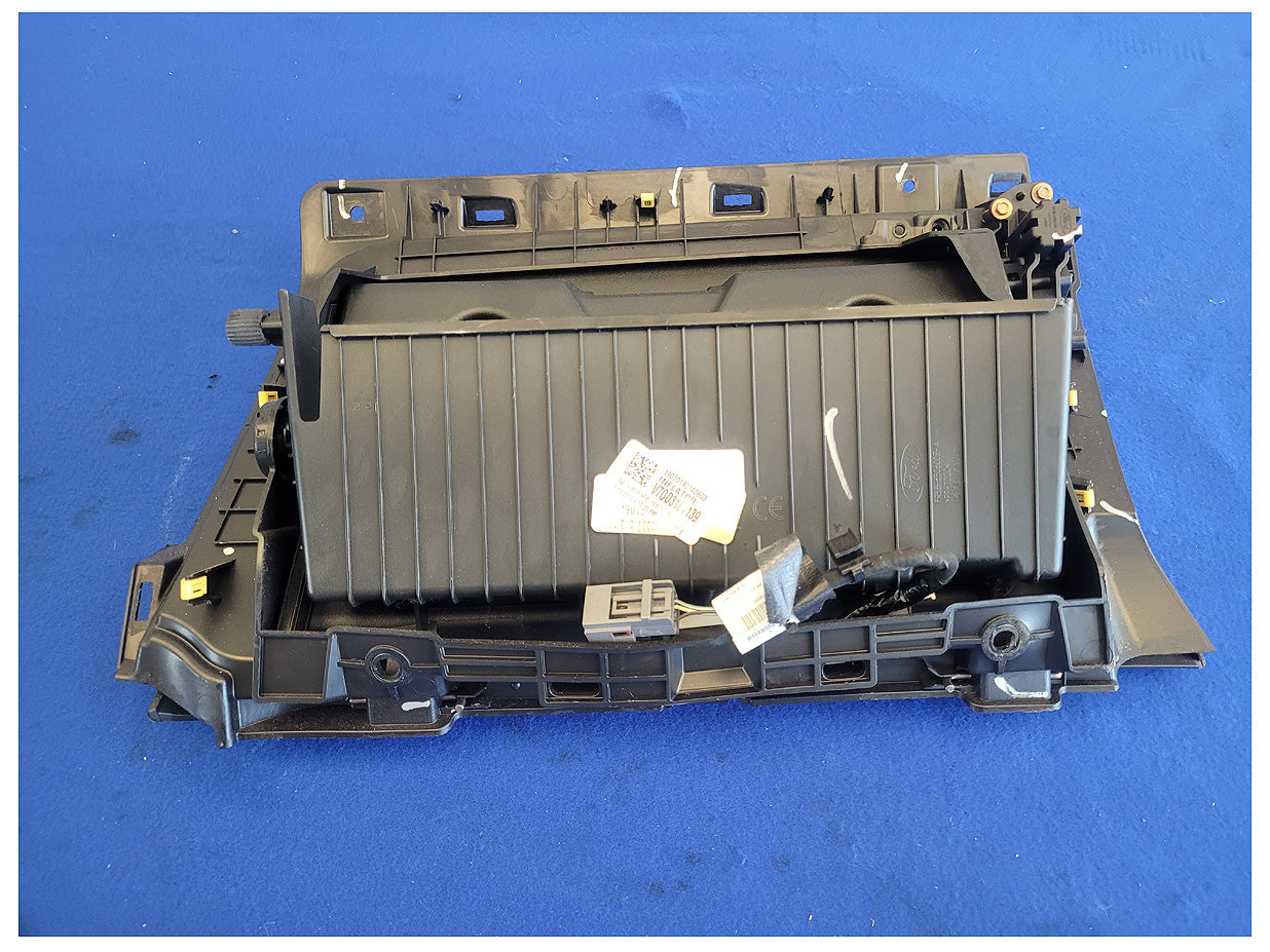 2018-2023 Ford Mustang GT S550 Coupe Air Bag Glove Box Passenger Right Dash 2574 - The Parts Farm