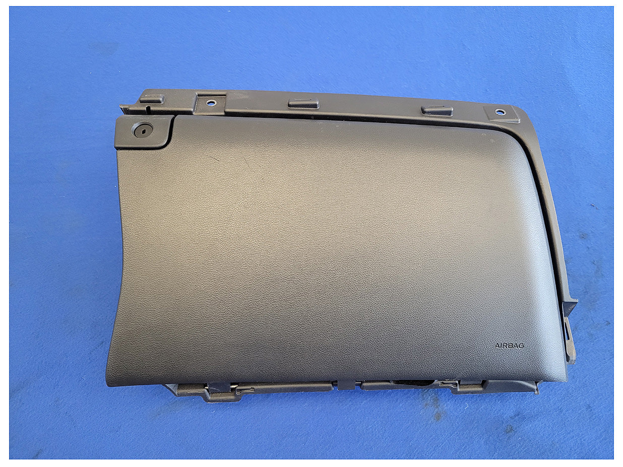 2018-2023 Ford Mustang GT S550 Coupe Glove Box Air Bag Passenger Right Dash 2571 - The Parts Farm