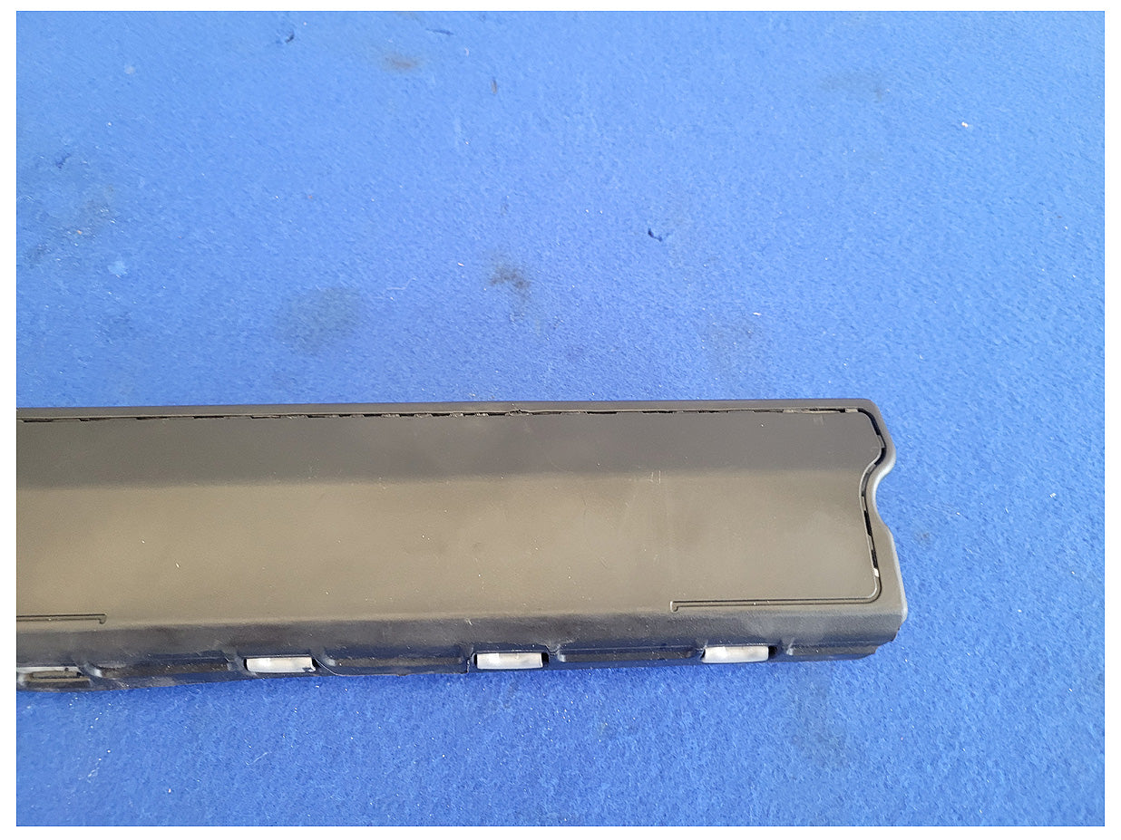 2019 Chevrolet Camaro SS Coupe Driver Lower Knee Air Bag Dash 2492 - The Parts Farm