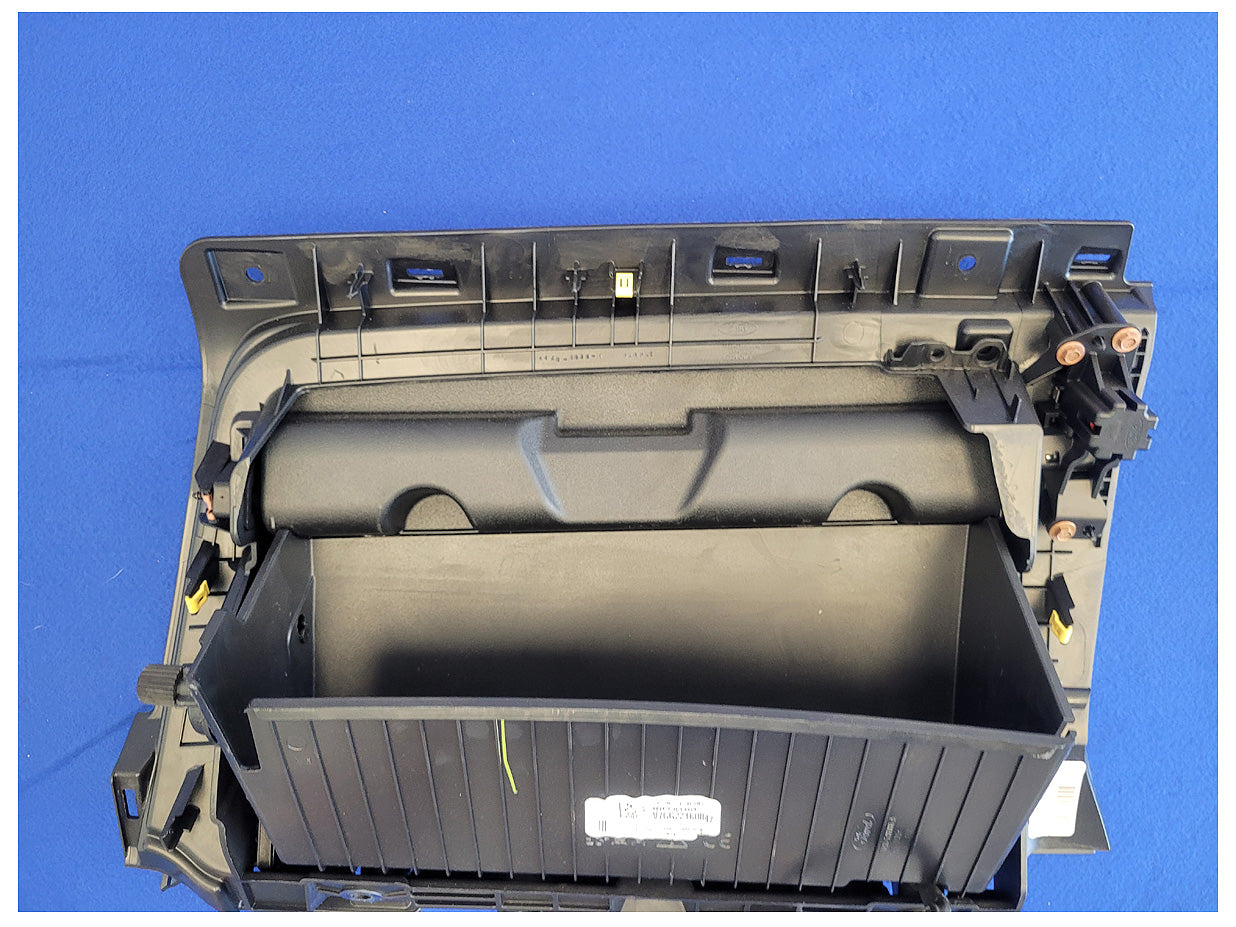 2018-2023 Ford Mustang GT S550 Air Bag Passenger Lower Dash Knee Right 2622 - The Parts Farm