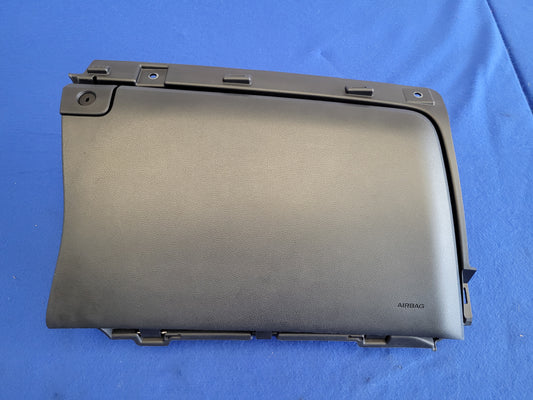 2015-2017 Ford Mustang GT S550 Passenger RH Air Bag Lower Dash Knee Front 2618 - The Parts Farm