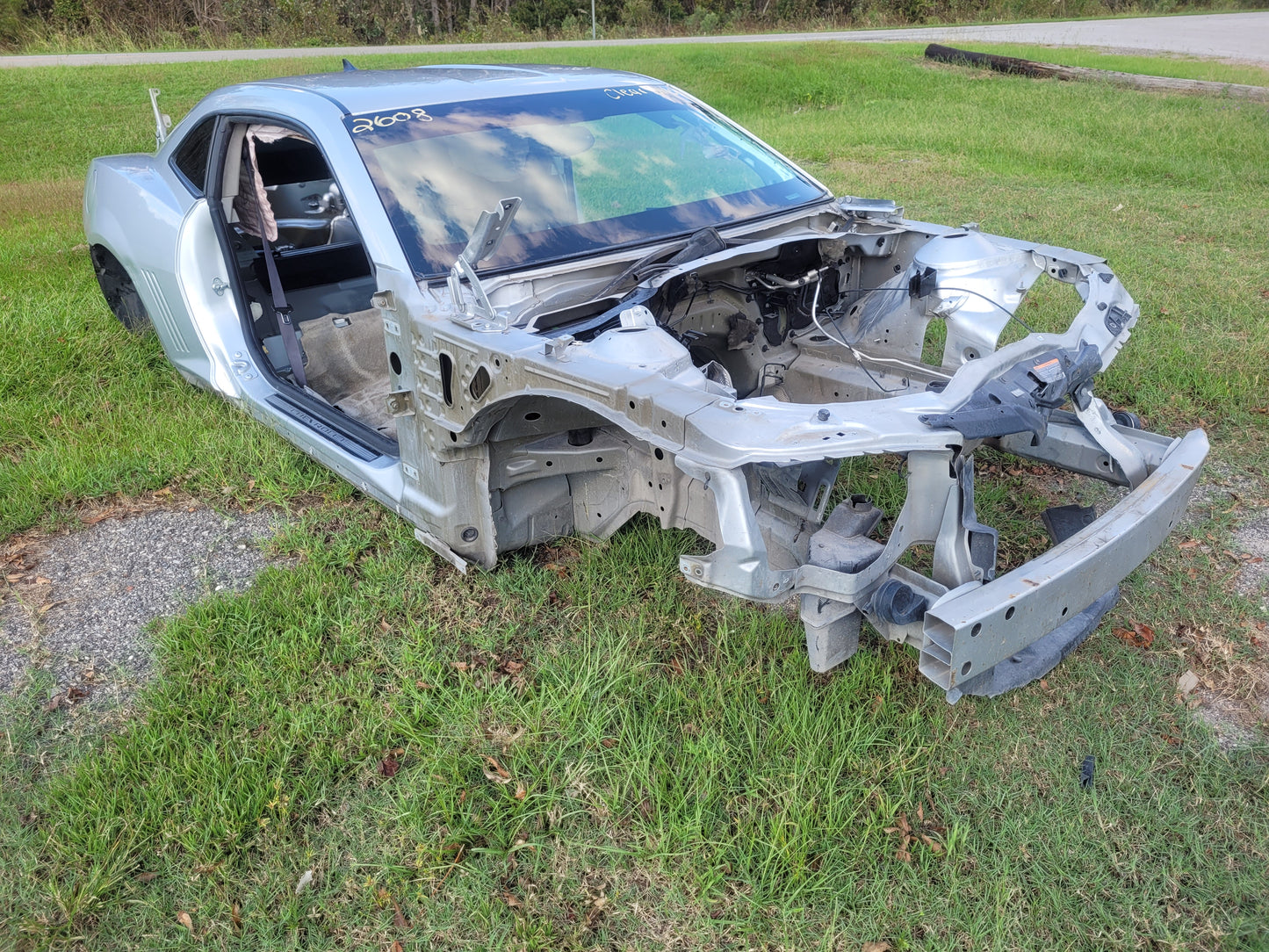 Stock 2608. 2010 Chevrolet Camaro SS Coupe Clear Title Frame Shell Damage 85k Miles