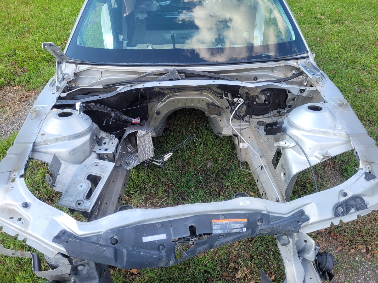 Stock 2608. 2010 Chevrolet Camaro SS Coupe Clear Title Frame Shell Damage 85k Miles