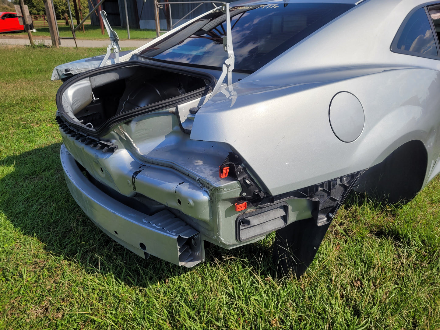 Stock 2608. 2010 Chevrolet Camaro SS Coupe Clear Title Frame Shell Damage 85k Miles