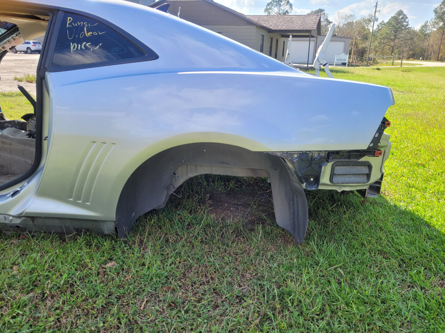 Stock 2608. 2010 Chevrolet Camaro SS Coupe Clear Title Frame Shell Damage 85k Miles