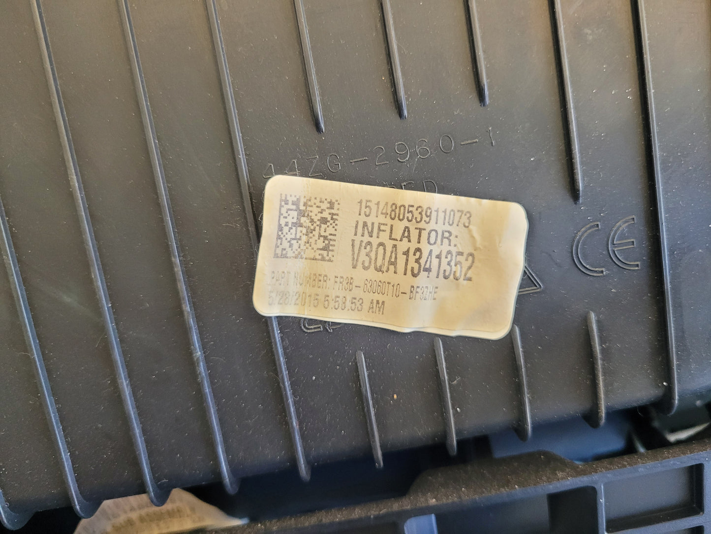 2015-2017 Ford Mustang GT S550 Passenger Air Bag Glove Box Dash Front 2632 - The Parts Farm