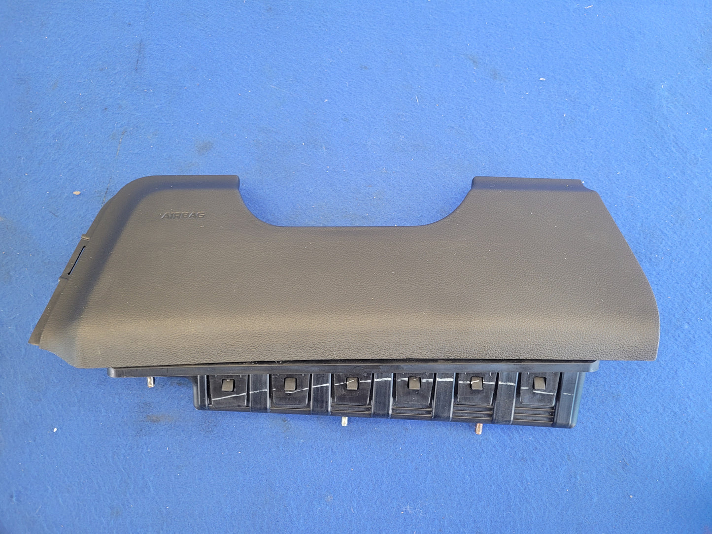 2015-2017 Ford Mustang GT S550 Driver Air Bag Lower Knee Air Bag Column Steering Front 2638 - The Parts Farm