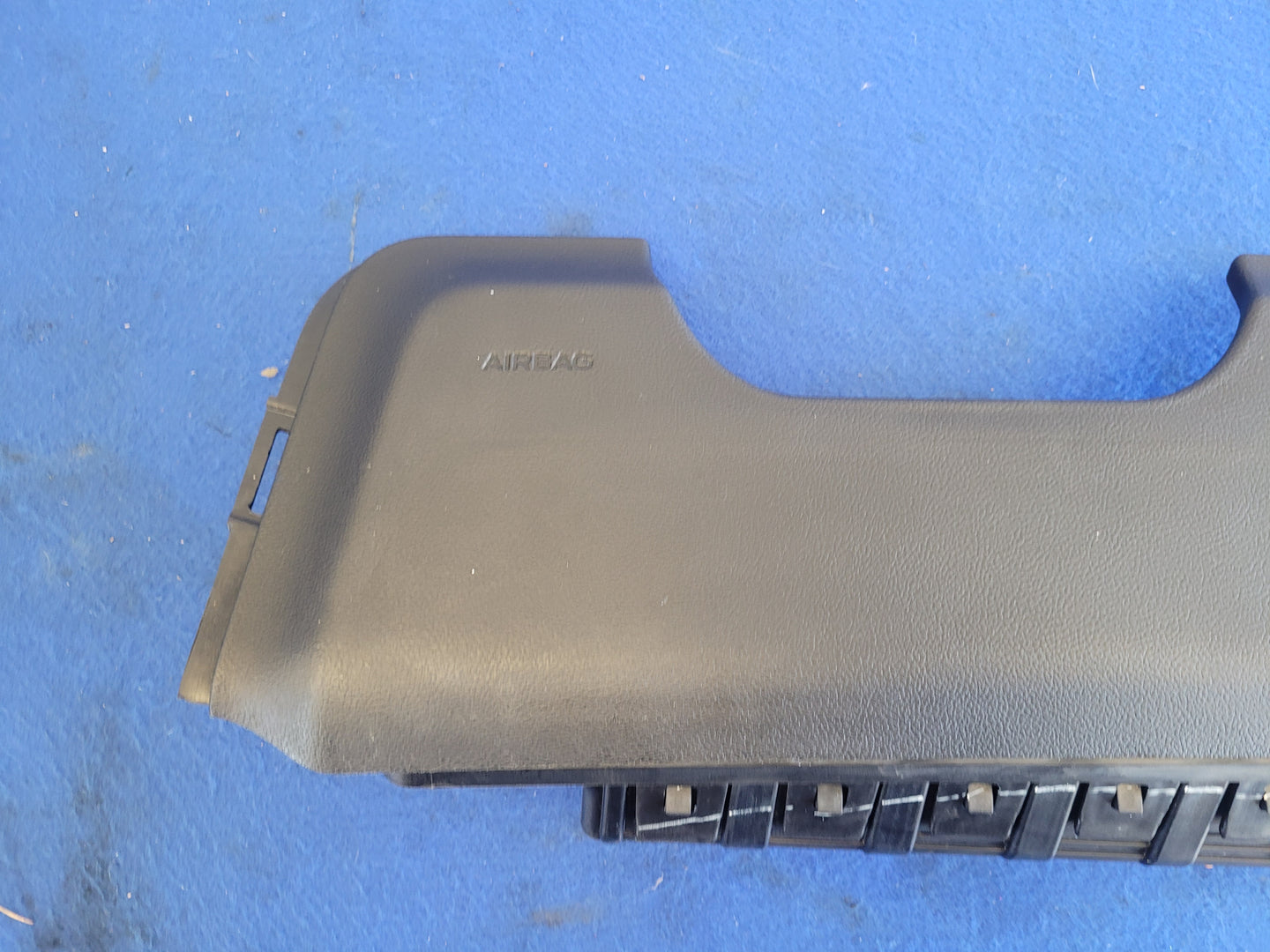 2015-2017 Ford Mustang GT S550 Driver Air Bag Lower Knee Air Bag Column Steering Front 2638 - The Parts Farm