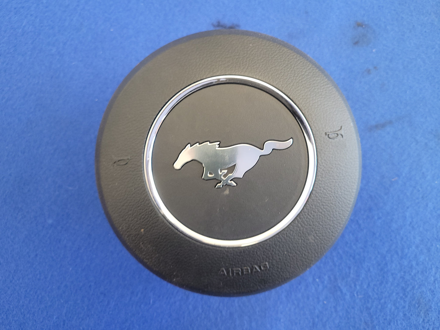 2018-2023 Ford Mustang GT S550 Driver Air Bag Steering Wheel Dash Front 2648 - The Parts Farm