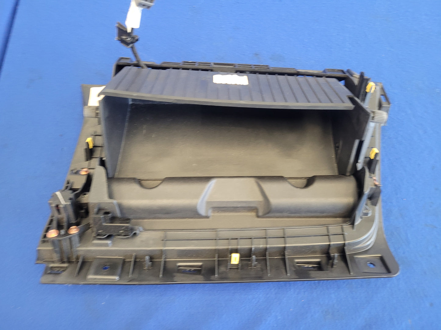 2015-2017 Ford Mustang GT S550 Passenger Lower Knee Air Bag 2652 - The Parts Farm