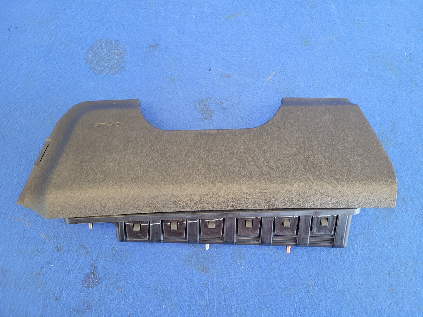 2015-2017 Ford Mustang GT Coupe Driver Lower Knee Air Bag Dash Left 2643 - The Parts Farm