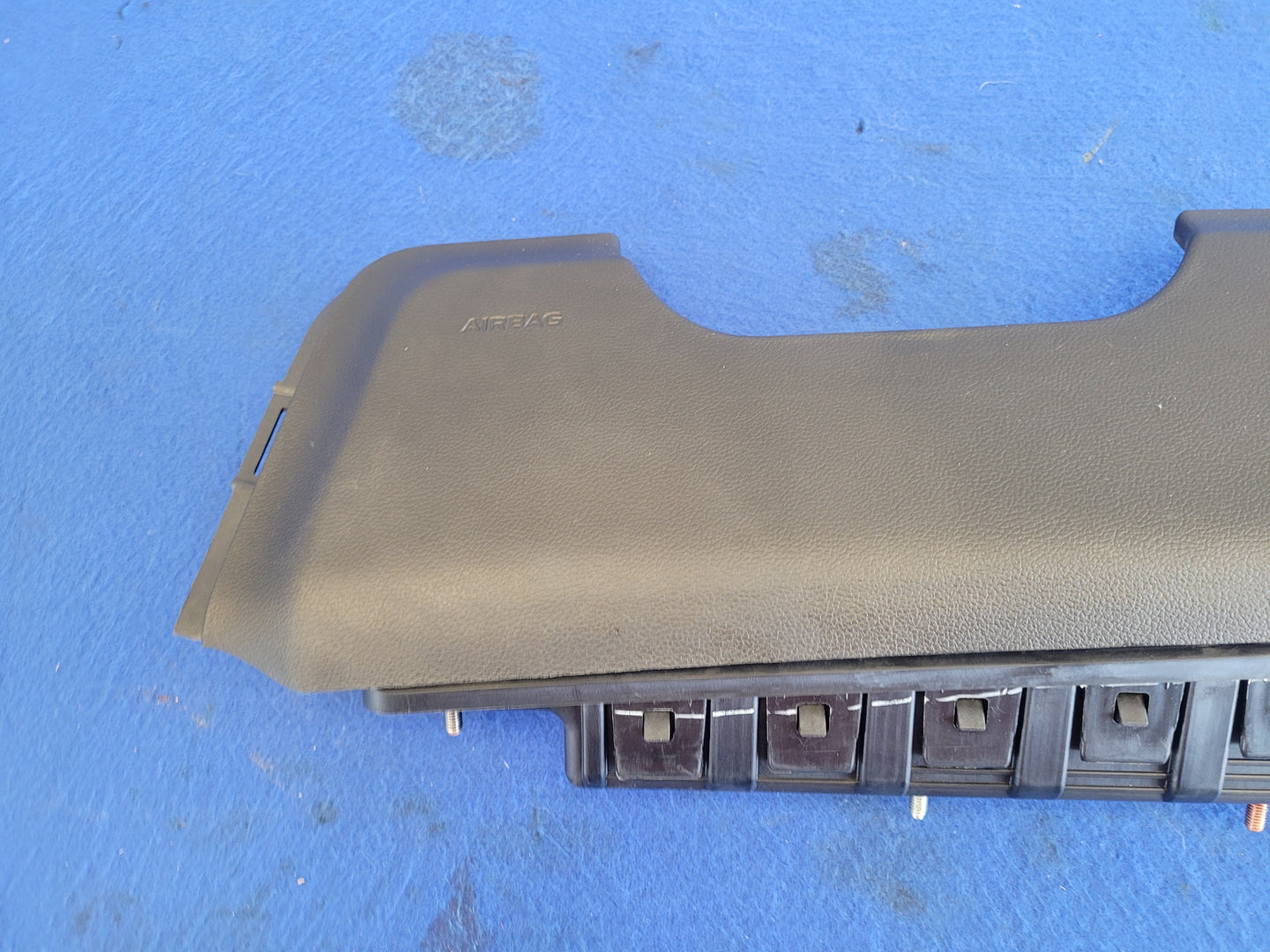 2015-2017 Ford Mustang GT Coupe Driver Lower Knee Air Bag Dash Left 2643 - The Parts Farm