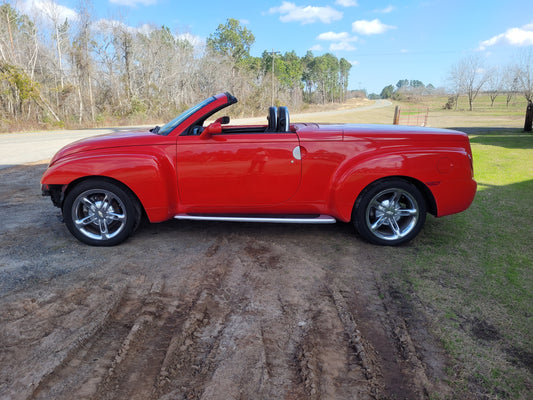 Stock 2682. 2005 Chevrolet SSR Pickup Truck 6.0L LS Engine 4L65 A/T 114k Miles - The Parts Farm