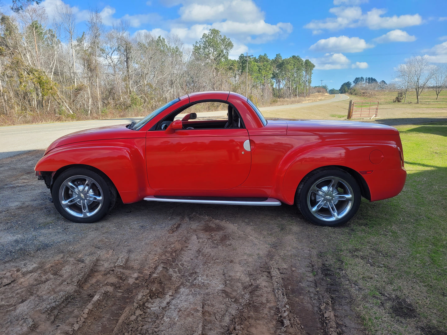 Stock 2682. 2005 Chevrolet SSR Pickup Truck 6.0L LS Engine 4L65 A/T 114k Miles - The Parts Farm